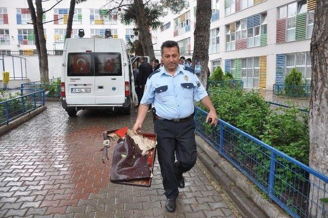 Okulda Bomba Alarmı 2