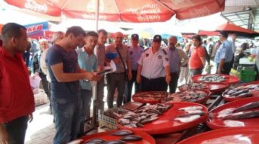 Korkuteli'nde Balık Satıcıları Denetlendi