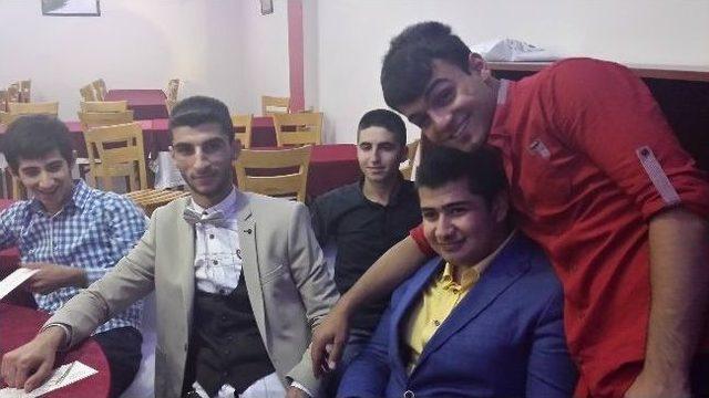 Silopi Teknik Ve End&uuml;stri Meslek Lisesi &Ouml;ğrencilerinden Veda Gecesi 1