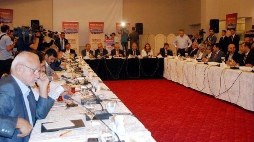 Diyarbakır&rsquo;da &Ccedil;&ouml;z&uuml;m S&uuml;reci &Ccedil;alıştayı