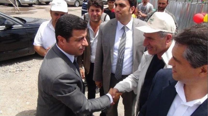 Demirtaş&rsquo;tan Annelerin Eylemi İle İlgili A&ccedil;ıklama