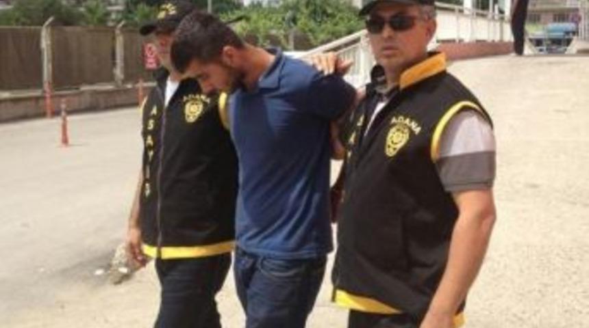 Hırsızlık Zanlıları Polise Teslim Oldu