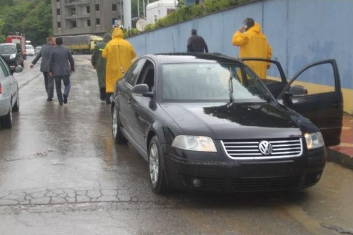 Sel Sularında Mahsur Kalan Kaymakamın İmdadına Kep&ccedil;e Yetişti