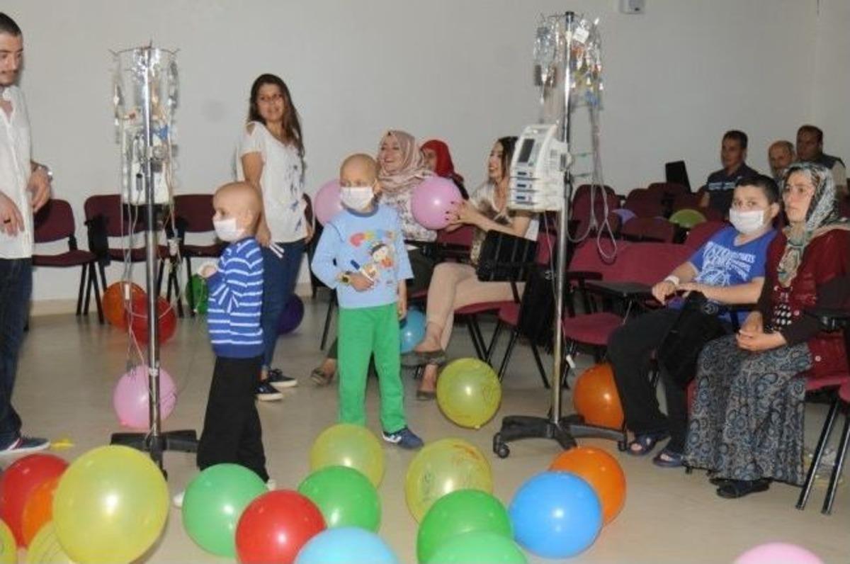 Om&uuml;&rsquo;de L&ouml;semili &Ccedil;ocuklara Moral Eğlencesi