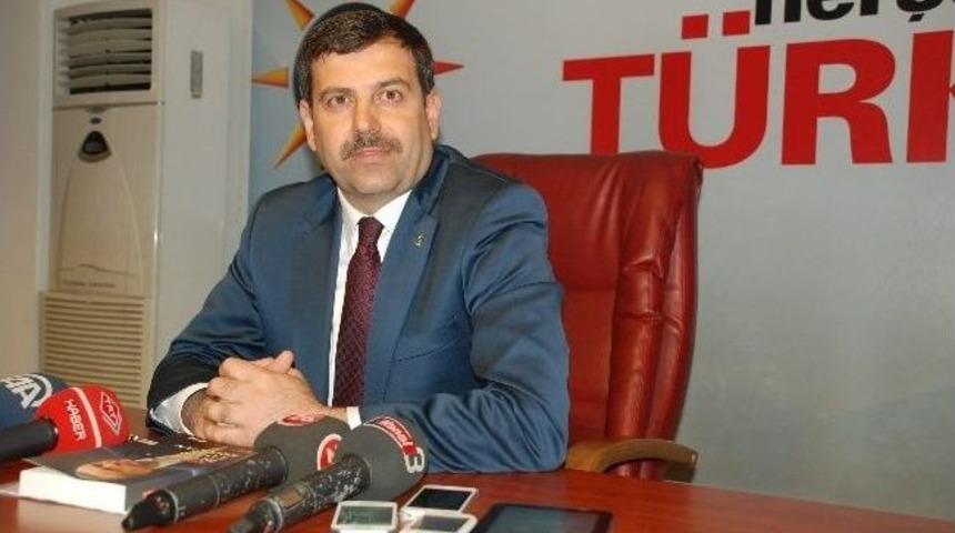 Ak Parti Eskişehir İl Yönetimi İstifa Etti