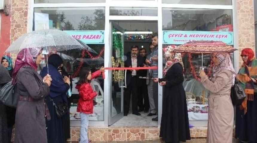 Anadolu Hanımeli Aile Derneği'nden '&ccedil;eyiz Ve Hediyelik Eşya Satış Merkezi'