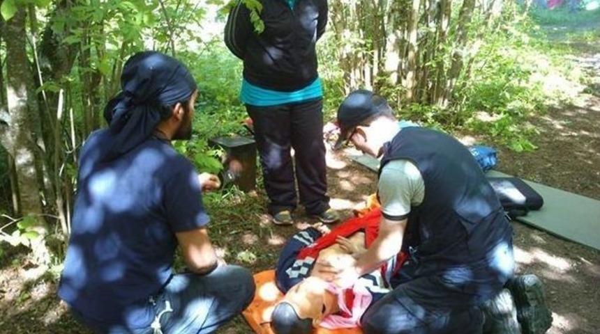 Sağlık&ccedil;ılardan İzcilere İlk Yardım Ekibi