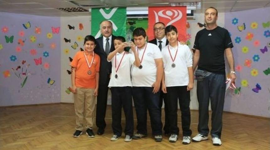 G&uuml;ng&ouml;ren'deki Okullarda &Ouml;d&uuml;l Heyecanı S&uuml;r&uuml;yor