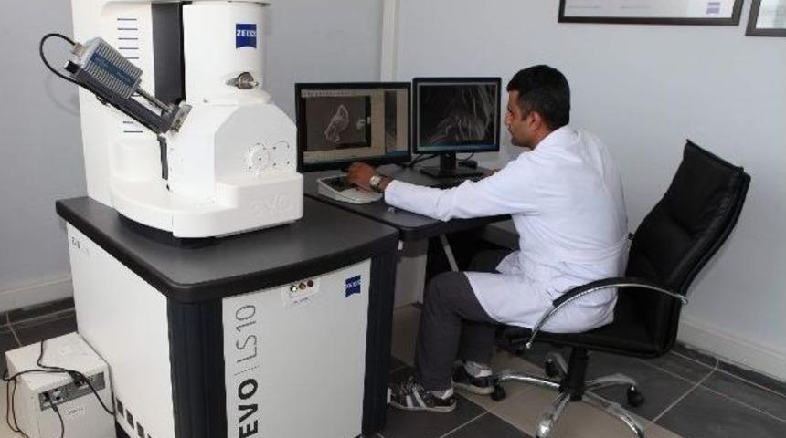 Taramalı Elektro Mikroskobu Numune Alımına Başladı