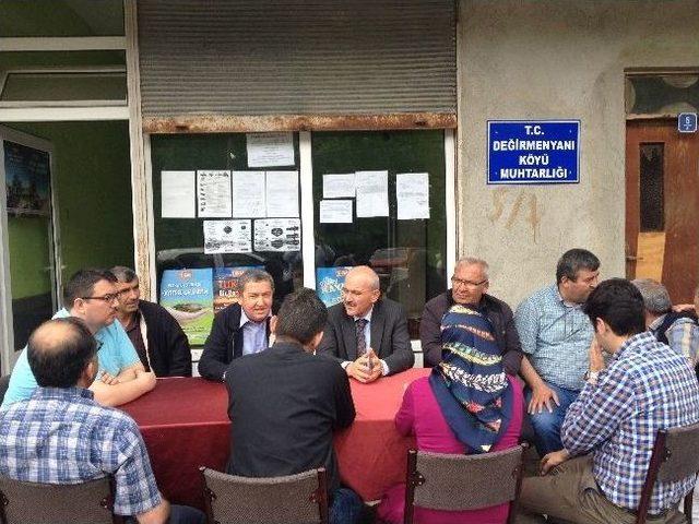 Uzun, Heyelan Kapsamındaki Değirmenyanı K&ouml;y&uuml;nde İnceleme Yaptı 1