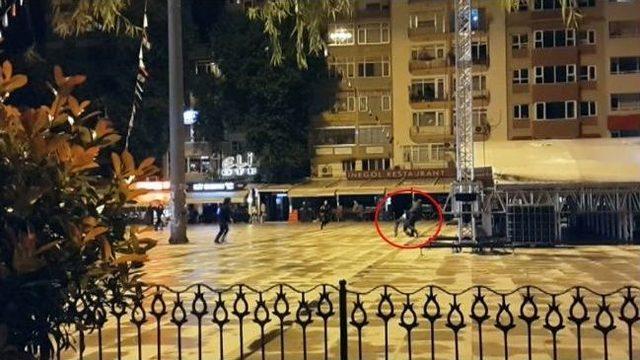 Pompalı Tüfekle İntihara Kalkışan Şahsı Polis Etkisiz Hale Getirdi