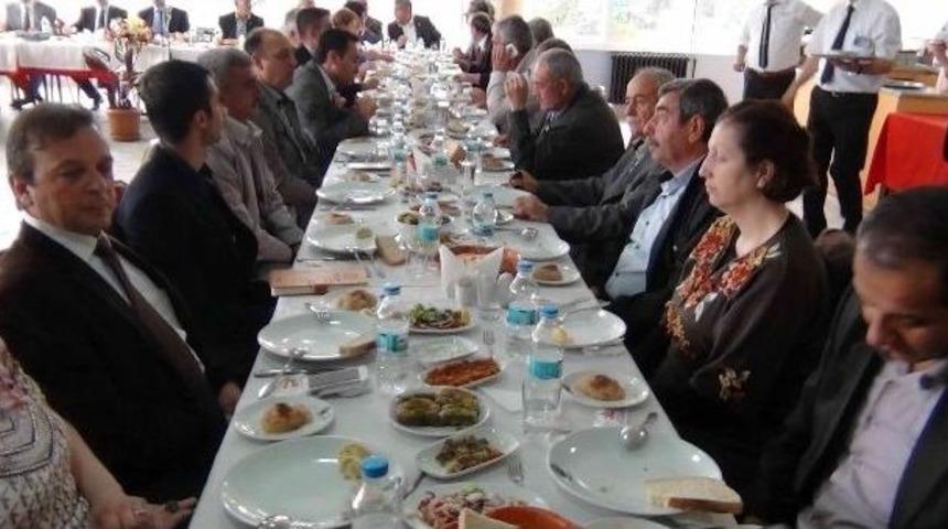 &Ccedil;&ouml;pten Elektrik &Uuml;retecek Katı Atık Birliğinin Tanıtım Toplantısı Simav&rsquo;da Yapıldı