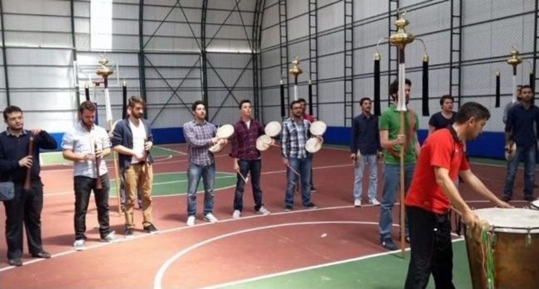 Gediz Mehter Takımı İzzet Baysal &Uuml;niversitesi Mehter Takımına Eğitim Verdi