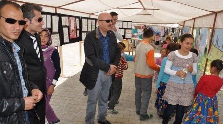 Başkan Samur, &Ouml;ğrencilerin Resim Sergisini A&ccedil;tı