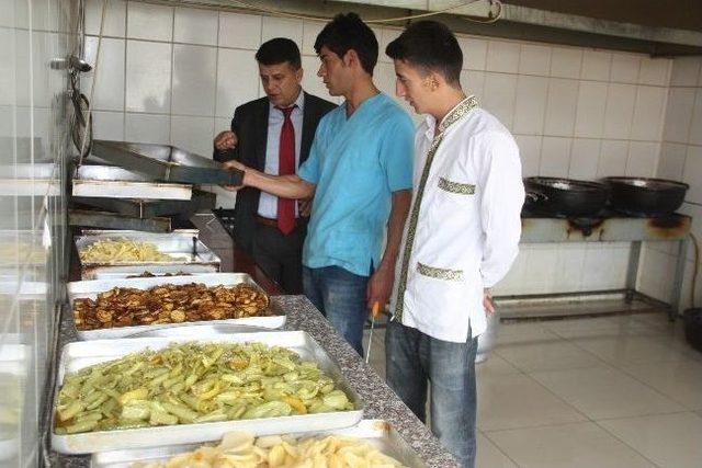 Hakkari de Denetimler S&uuml;r&uuml;yor 1