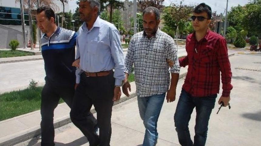 Sahte Hakim Ve Savcılara Polisten Su&ccedil;&uuml;st&uuml;