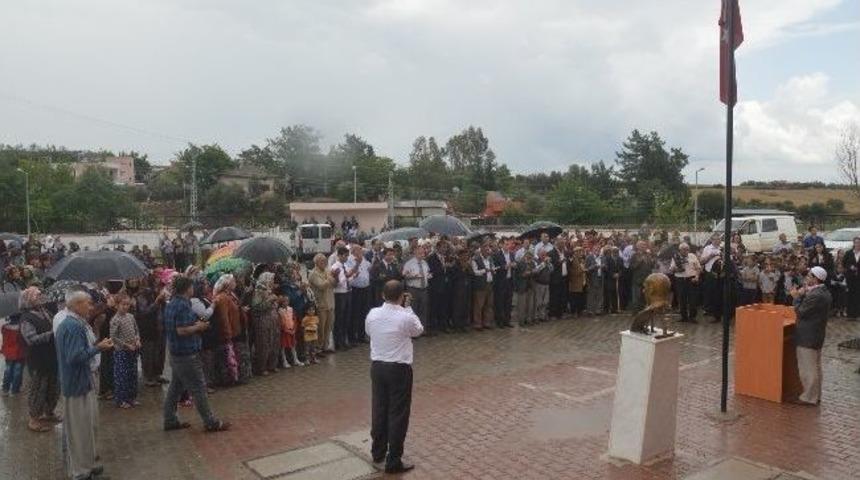 Dokuztekne Mahallesindeki Okula Şehit Polis Memuru Adem &Ccedil;oban&rsquo;ın İsmi Verildi