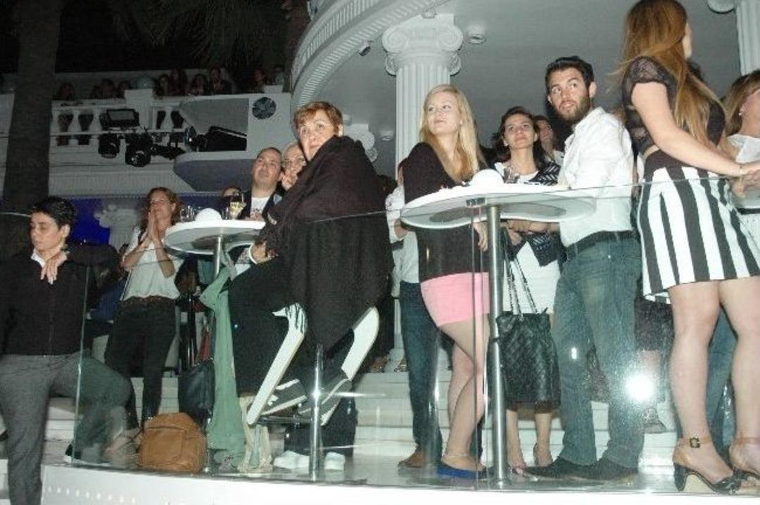 D&uuml;nyaca &Uuml;nl&uuml; Halikarnas Disko 35. Yılını Kutladı