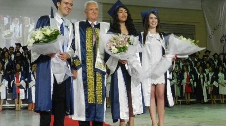 De&uuml; Tıp 36. Mezunlarını Uğurladı