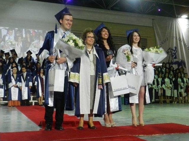 De&uuml; Tıp 36. Mezunlarını Uğurladı 1