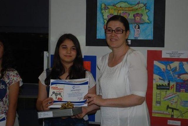 &Ccedil;erkezk&ouml;y Osb Şiir Ve Kompozisyon Yarışmalarında Dereceye Giren &Ouml;ğrenciler &Ouml;d&uuml;llendirildi 1