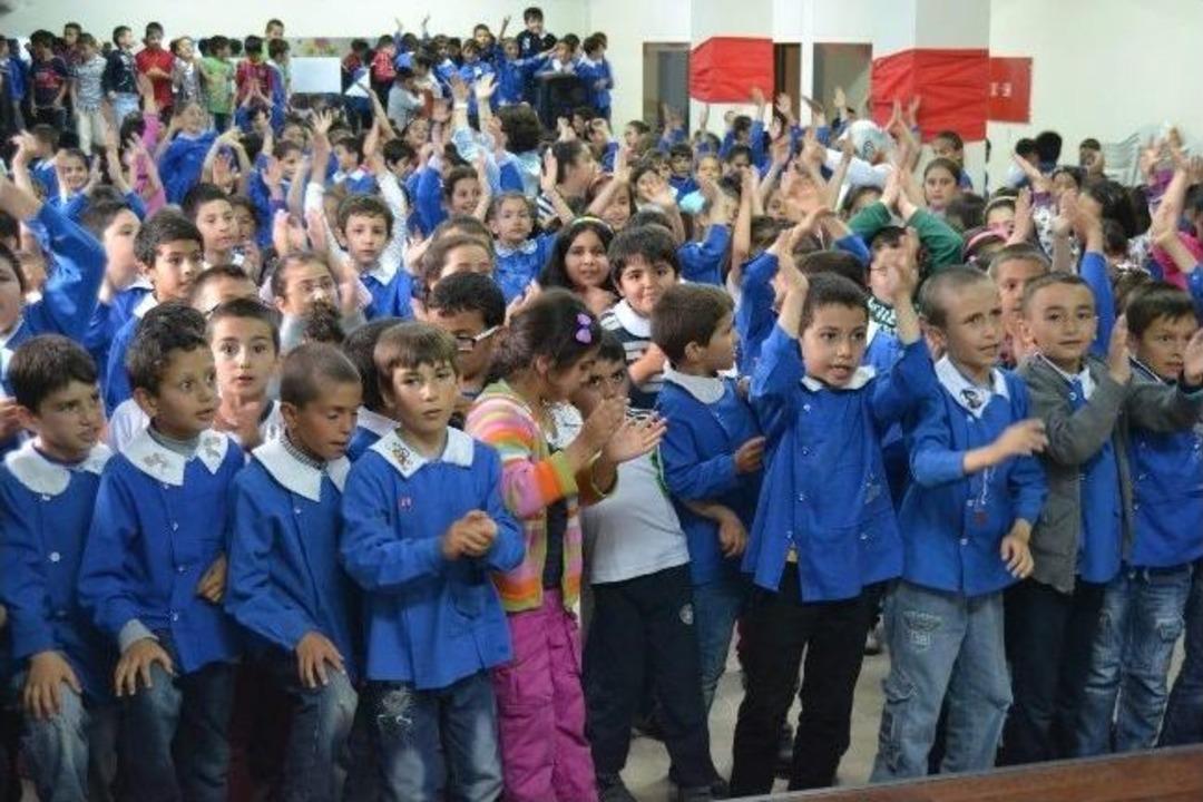 Forum Kayseri &lsquo;kitap Kumbarası&rsquo; İle &Ccedil;ocukları Sevindirdi