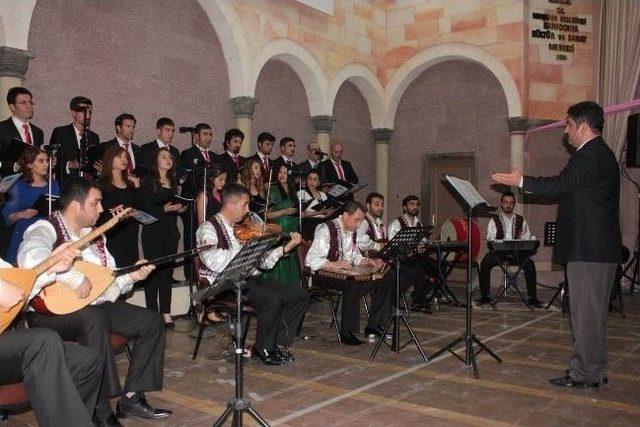 Evliliklerinin 50. Yılını Tamamlayan Çiftlere Madalya 1