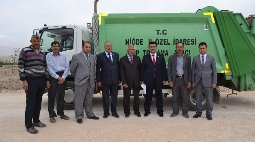 K&ouml;ylerin &Ccedil;&ouml;pleri Toplanıyor