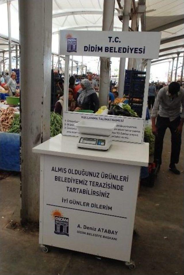 Didim’de Belediyeden Pazar Yerinde Tartı Uygulaması..