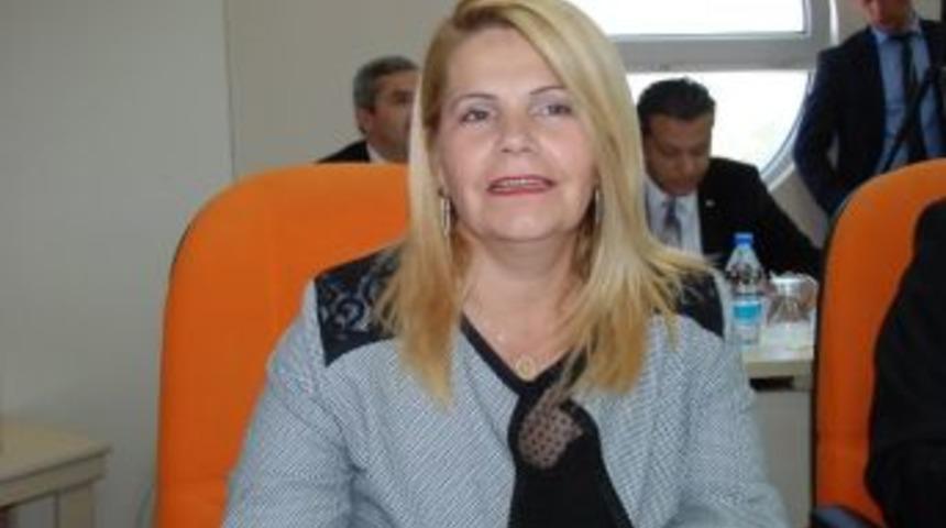 Eski Muhtar Yeni Meclis &Uuml;yesi Muhtarları Unutmadı