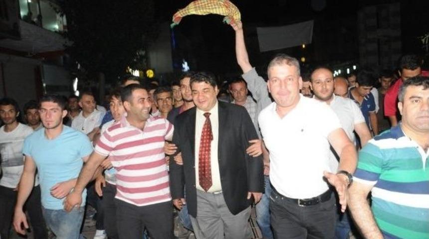 Kck Davasından Tahliye Olan Budak&rsquo;a Cizre&rsquo;de Coşkulu Karşılama