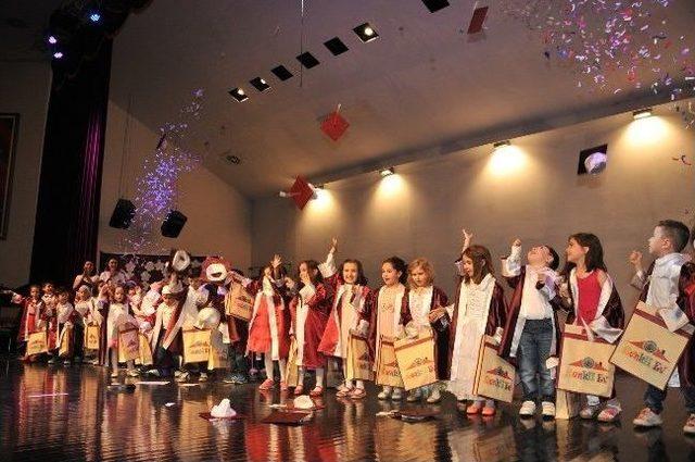  ak&uuml; l&uuml; Miniklerde Mezun Oldu 2