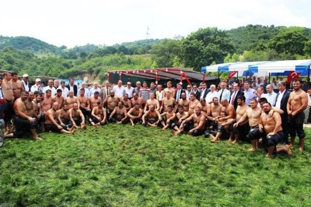 &Ccedil;an'da Yağlı G&uuml;reş Heyecanı