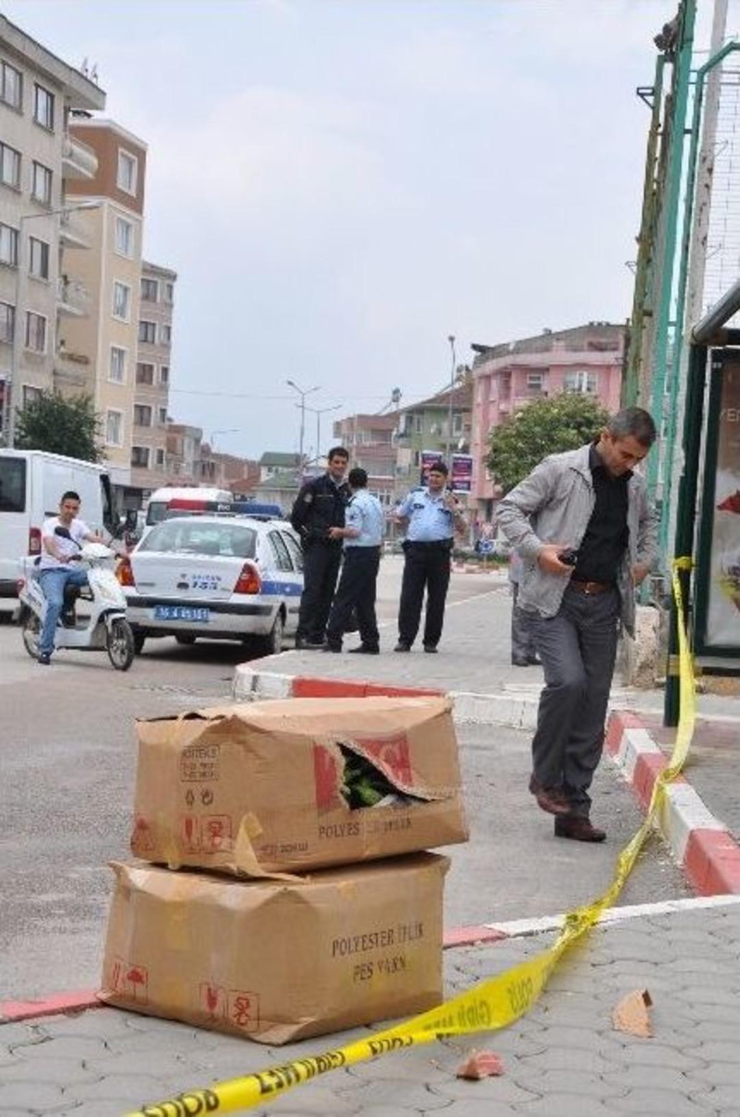 Ş&uuml;pheli Kutuların İ&ccedil;inden Patlıcan &Ccedil;ıktı