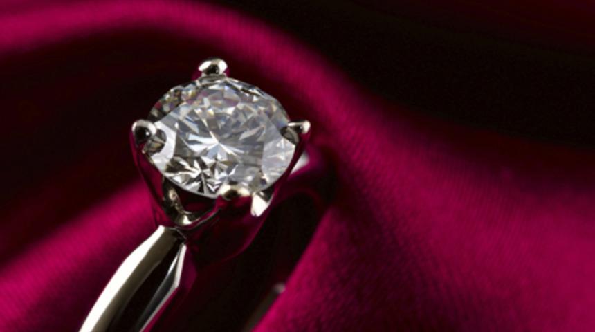 Tek taşın tarihi ve pırlanta hakkında t&uuml;m bilmeniz gerekenler