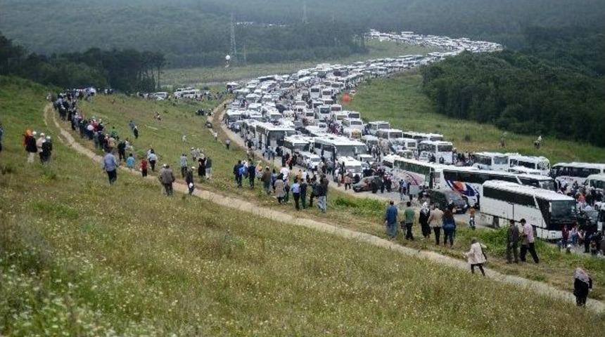 T&ouml;rene Yetişmek İ&ccedil;in Patika Yolları Y&uuml;r&uuml;d&uuml;ler