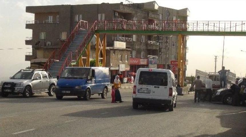 Otomobilin &Ccedil;arptığı Kız &Ccedil;ocuğu Kurtarılamadı