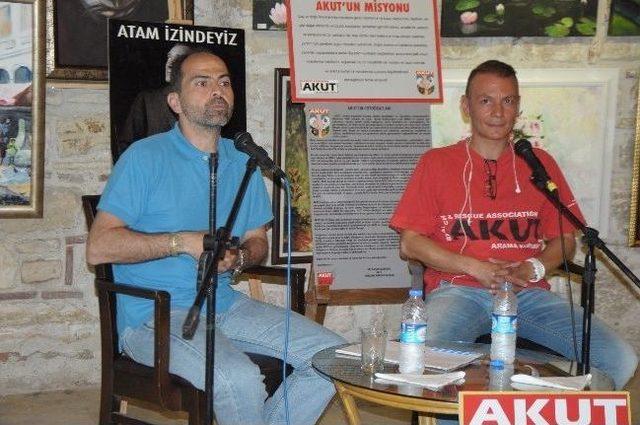 Kuşadası’nda Nasuh Mahruki Söyleşisi 1