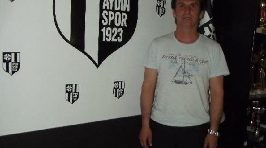 Kenan Korkmaz&rsquo;ı Unutamıyor