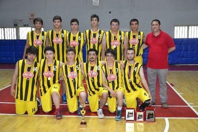 Basketbol Erkekler Gençlik Turnuvası Sona Erdi 1