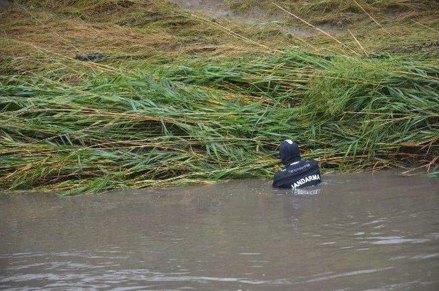 Ergene Nehri nde Kaybolan 3 Çocuğu Arama Çalışmaları Yeniden Başladı 3