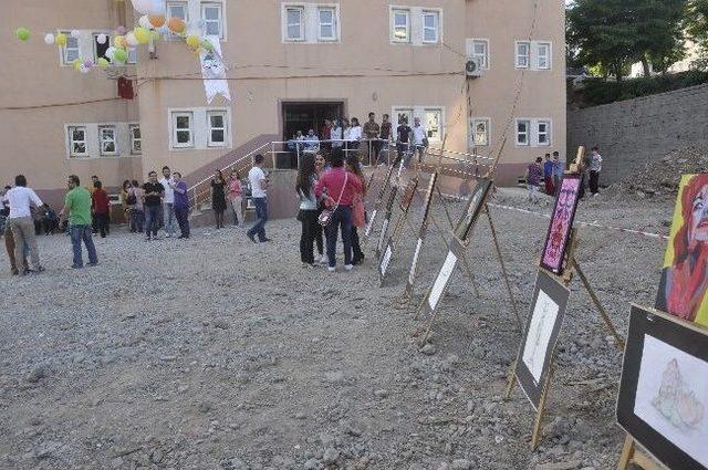 Şırnak Gençlik Ve Kültür Evi’nin Resim Sergisi Açıldı