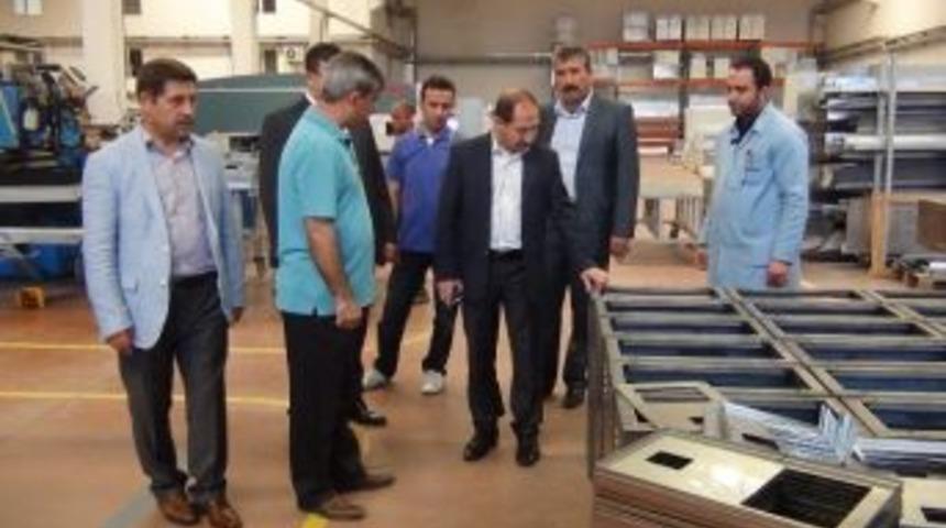 Milletvekili &Ouml;z, Fabrika Ziyaretinde Bulundu