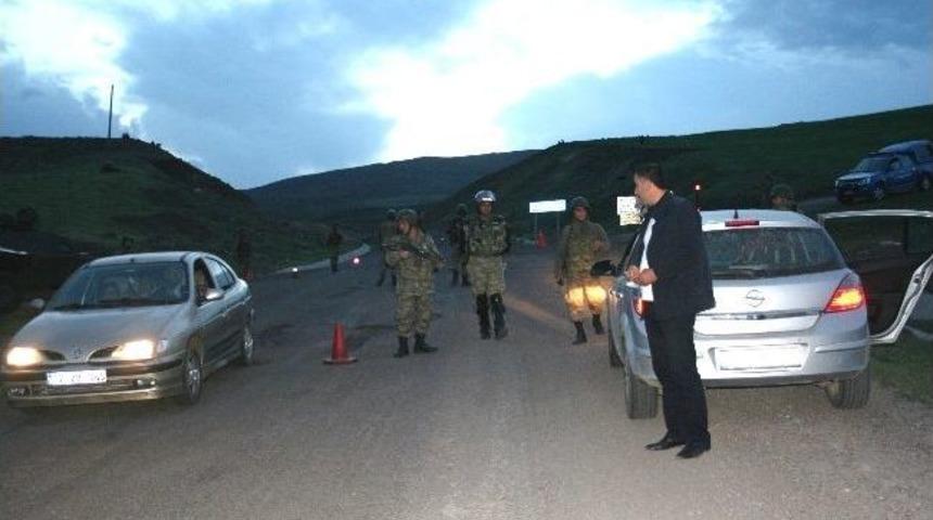 Bulanık&rsquo;ta Yol Kesme Eylemi