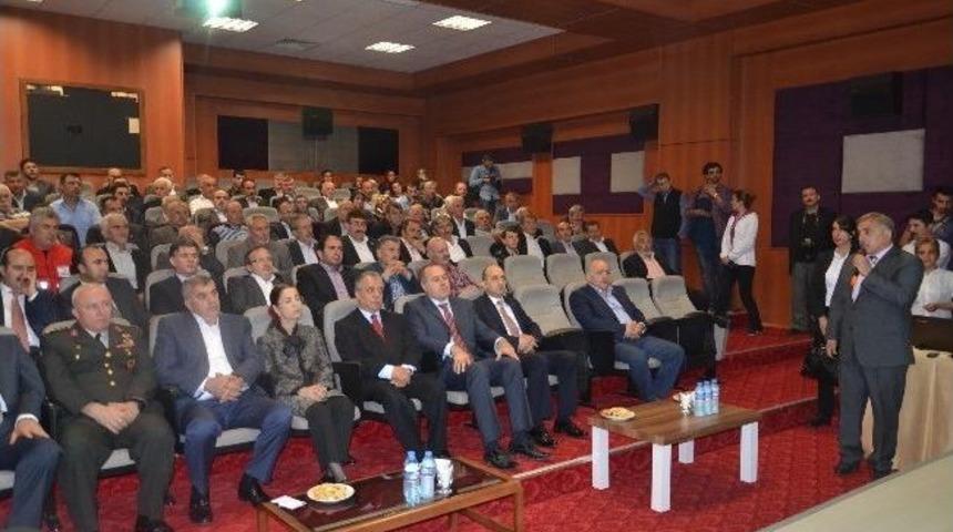 Bakan Ayşenur İslam Afet B&ouml;lgesinde