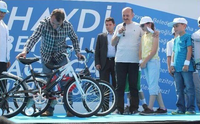 Bakan Müezzinoğlu Sağlıklı Yaşam İçin Pedal Çevirdi