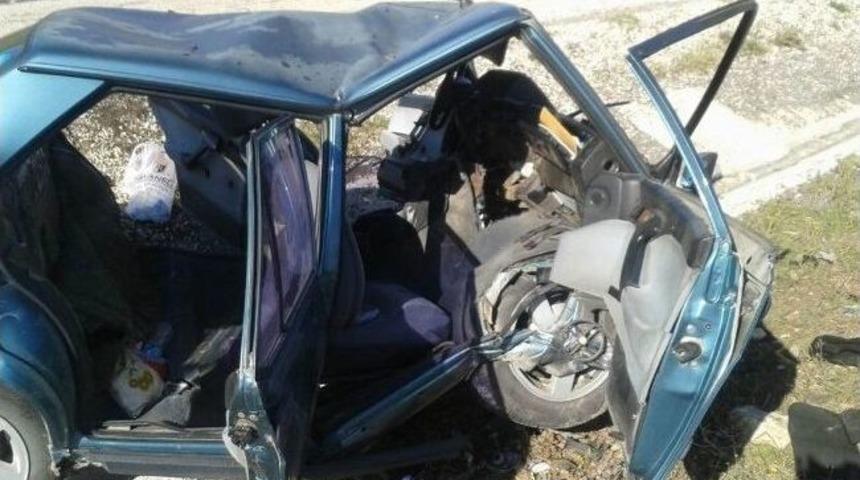 Sivas&rsquo;ta Trafik Kazası: 3 &Ouml;l&uuml;, 2 Yaralı