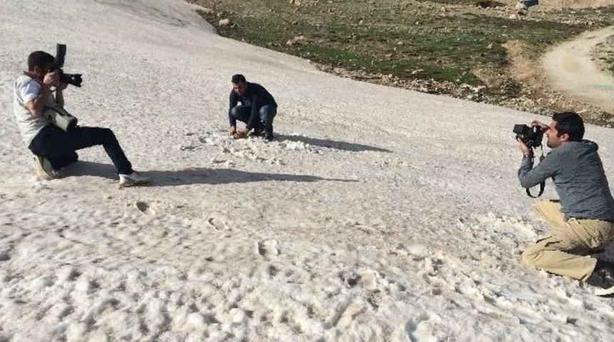 Van'daki Gazetecilerin Kar Keyfi