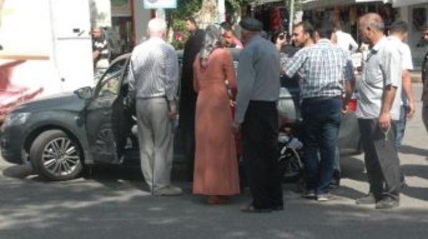 Otomobil Yayaya &Ccedil;arptı: 1 Yaralı