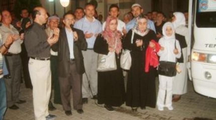 Burhaniye&rsquo;nin Umre Yolcuları Uğurlandı